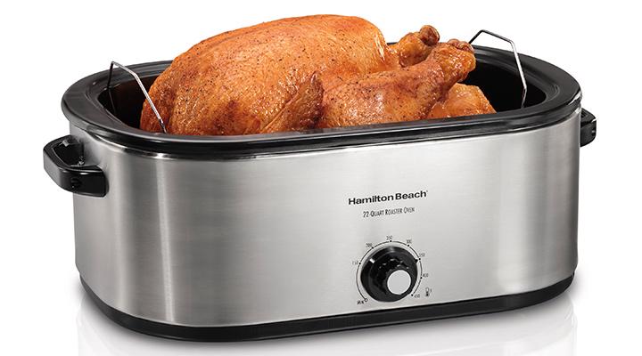 DO YOU PUT WATER IN THE BOTTOM OF A HAMILTON BEACH ROASTER OVEN